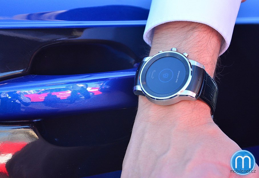 Audi LG G Watch R NFC přístup
