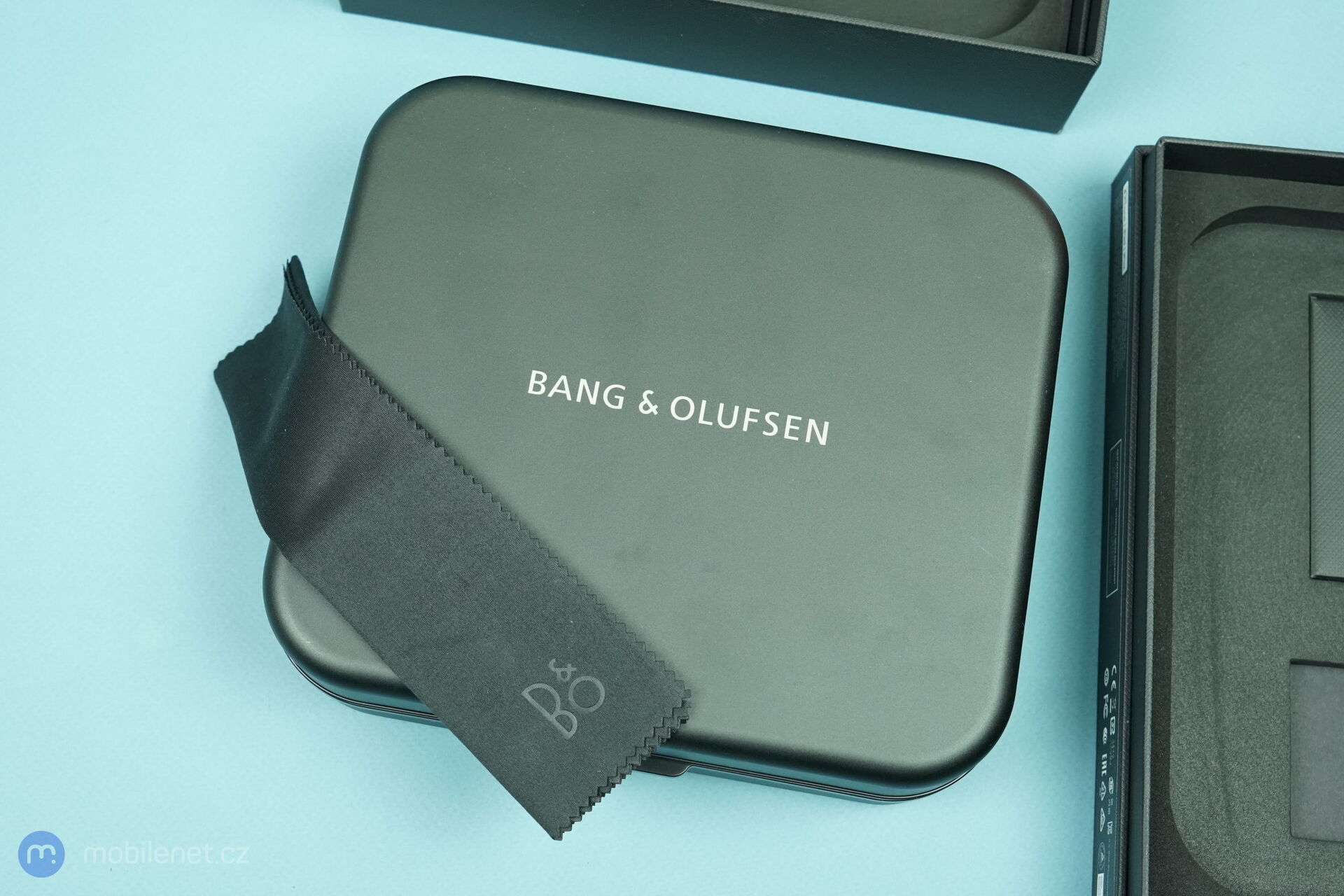 Bang & Olufsen Beoplay H95