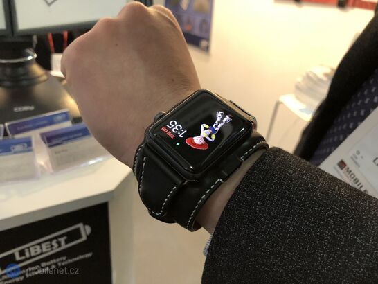 Baterie LiFlex a řemínek k hodinkám Apple Watch