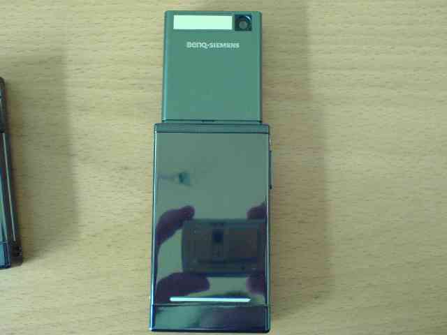 BenQ-Siemens SL98 - unikátní vysouvák naruby?