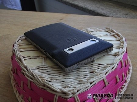 BlackBerry 9980 Knight