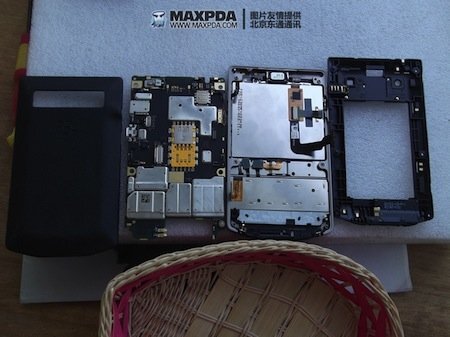 BlackBerry 9980 Knight