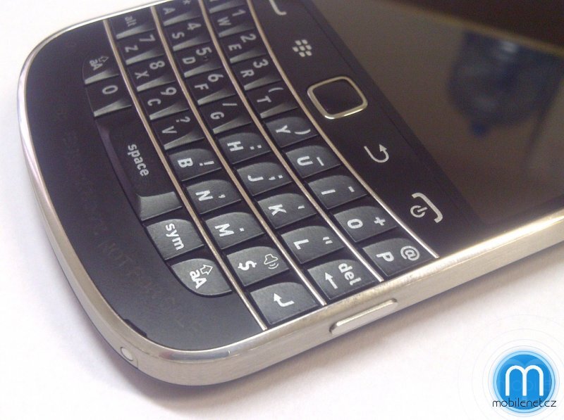 BlackBerry Bold Touch 9900