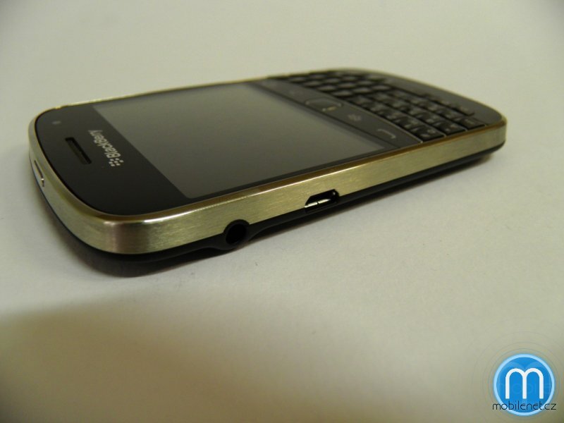 BlackBerry Bold Touch 9900