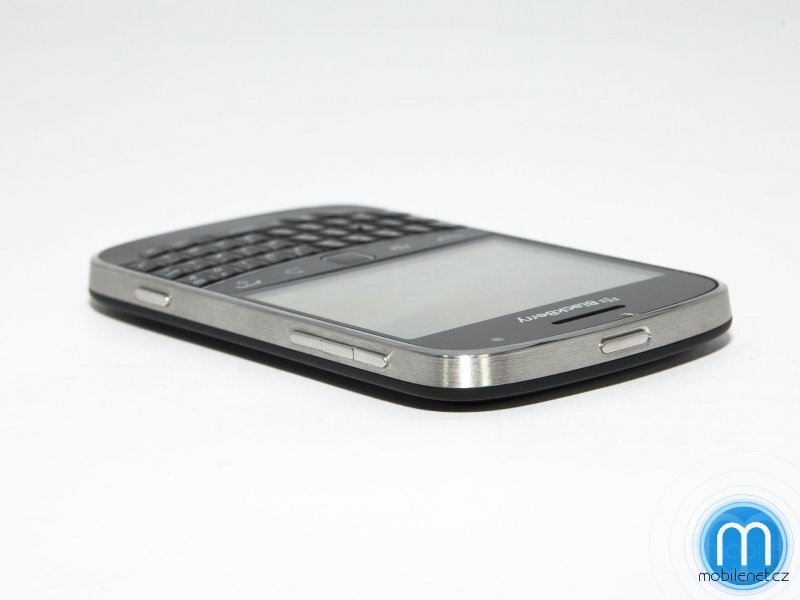 BlackBerry Bold Touch 9900