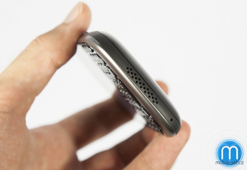 BlackBerry Curve 9320