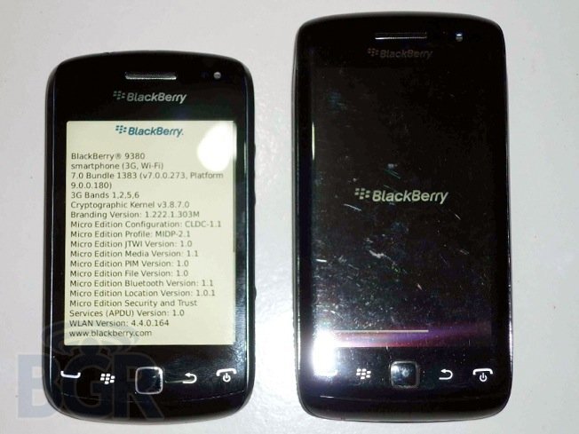 BlackBerry Curve 9380