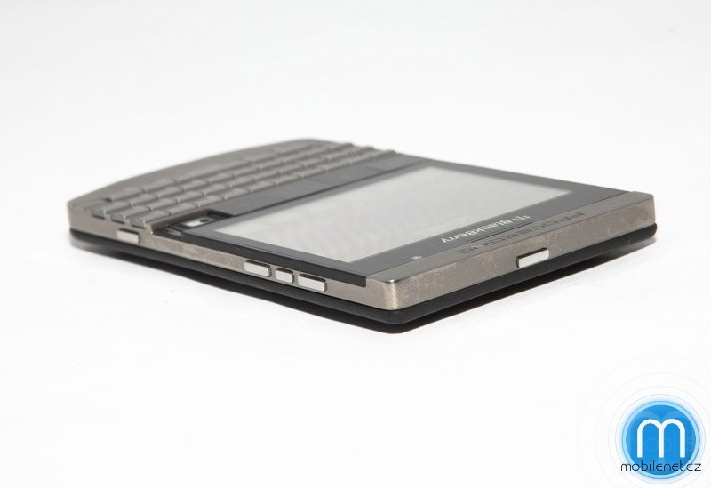 BlackBerry Porsche Design P’9981