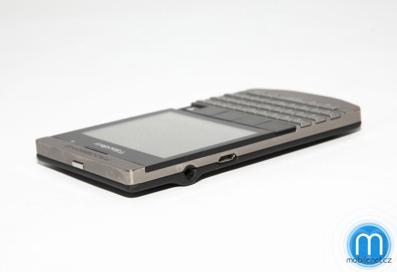 BlackBerry Porsche Design P’9981