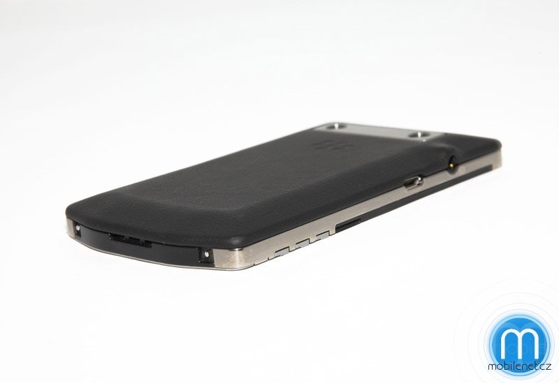 BlackBerry Porsche Design P’9981