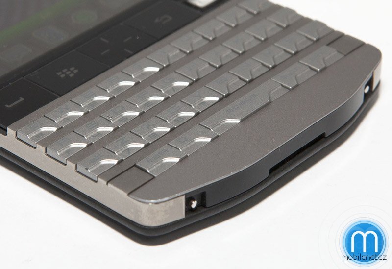 BlackBerry Porsche Design P’9981