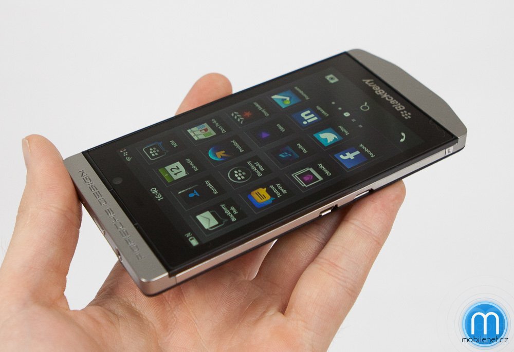 BlackBerry Porsche Design P’9982