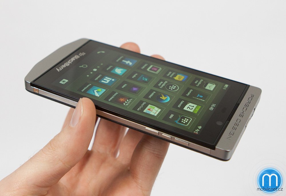 BlackBerry Porsche Design P’9982