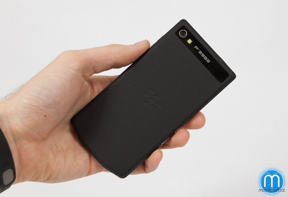 BlackBerry Porsche Design P’9982