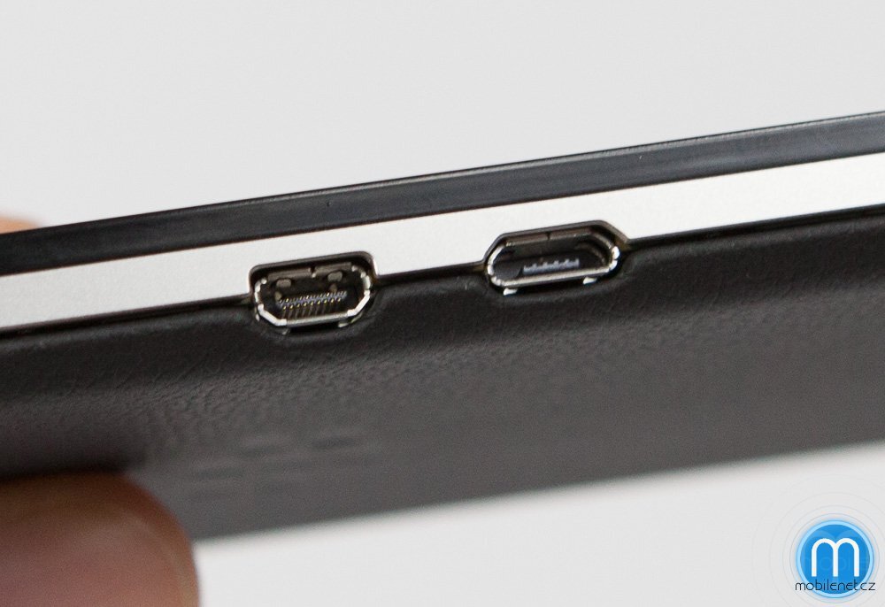 BlackBerry Porsche Design P’9982