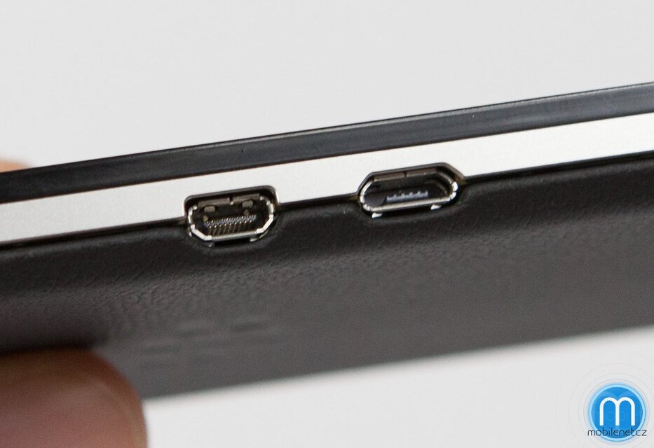 BlackBerry Porsche Design P’9982