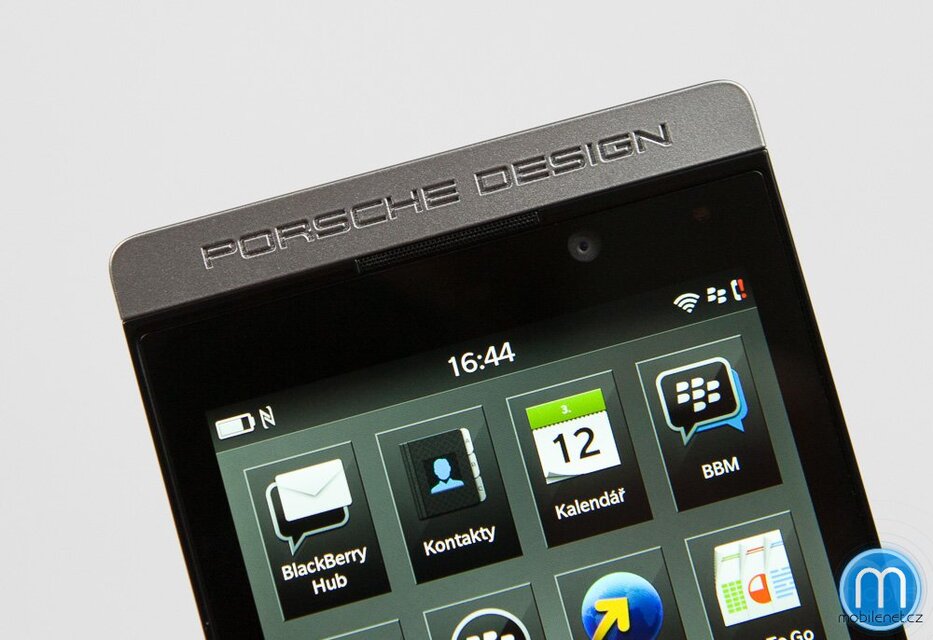 BlackBerry Porsche Design P’9982