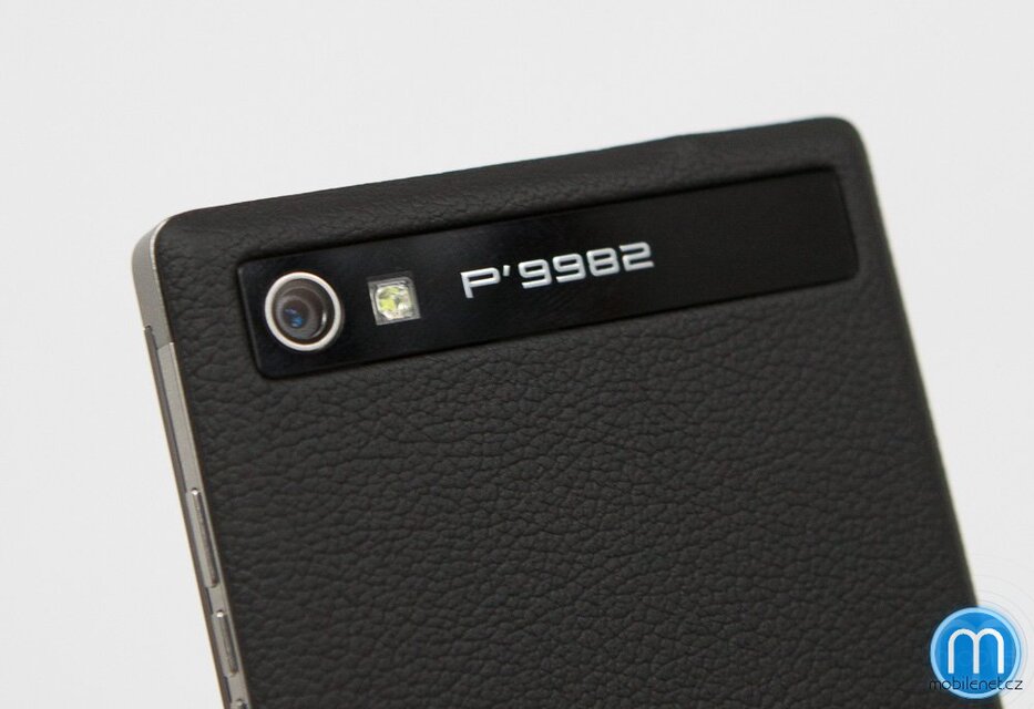 BlackBerry Porsche Design P’9982