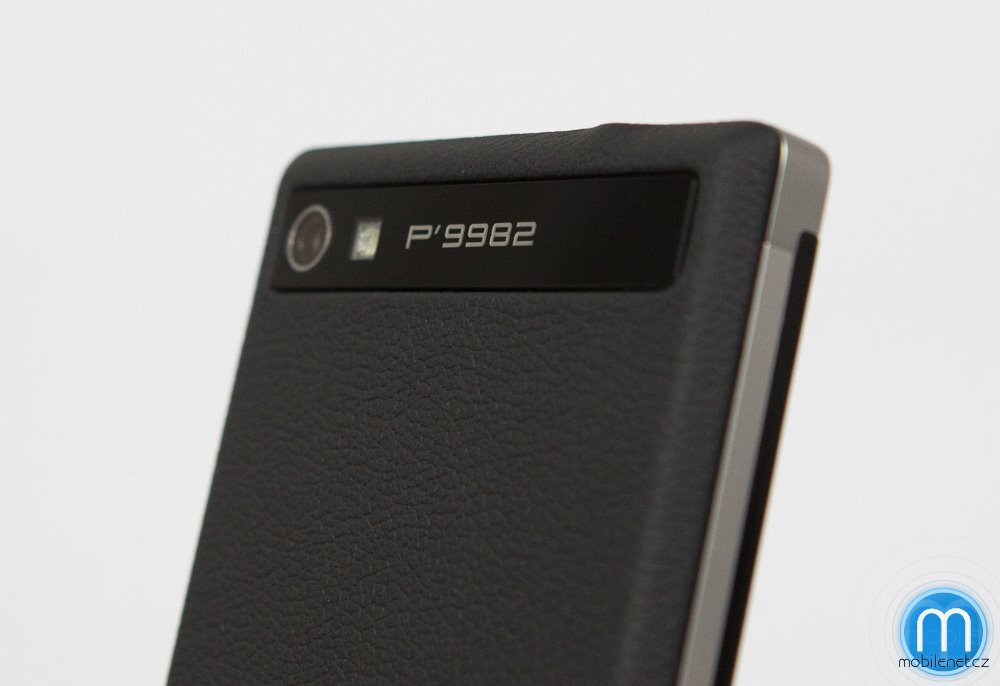BlackBerry Porsche Design P’9982