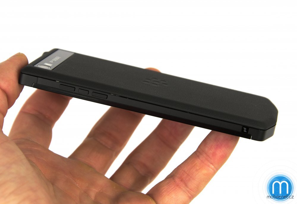 BlackBerry Porsche Design P’9982