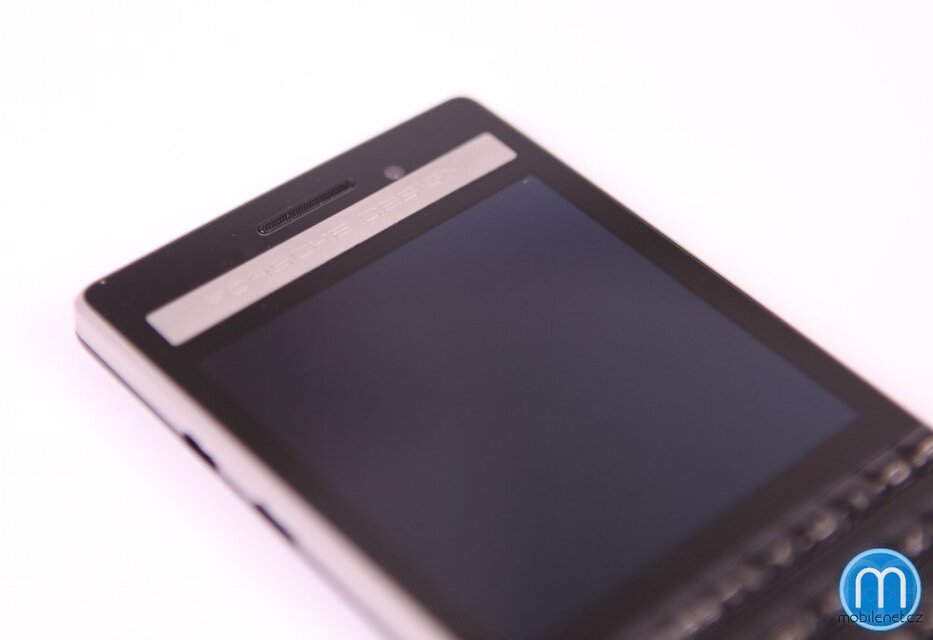 BlackBerry Porsche Design P’9983
