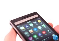 BlackBerry Porsche Design P’9983