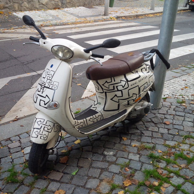 BlackBerry Porsche Design P’9983