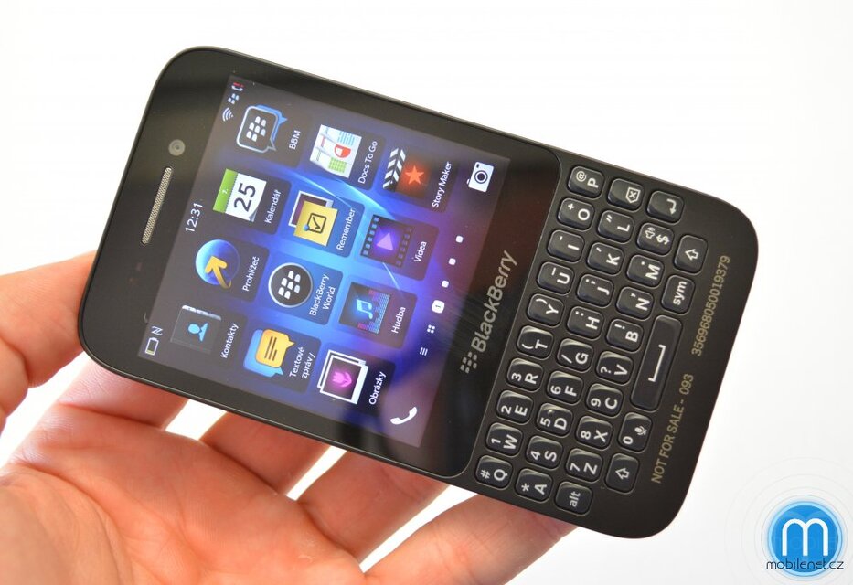 BlackBerry Q5