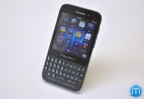 BlackBerry Q5