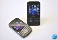 BlackBerry Q5 a Q10