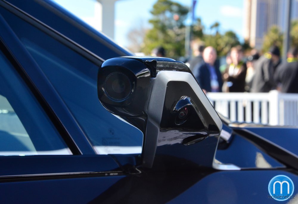 BMW i8 Mirrorless