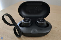 B&O BeoPlay E8