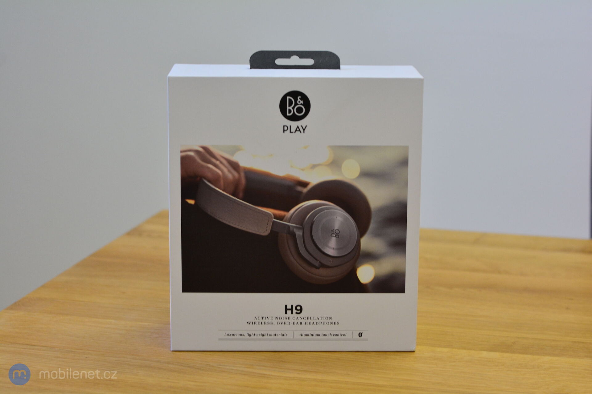 B&O BeoPlay H9