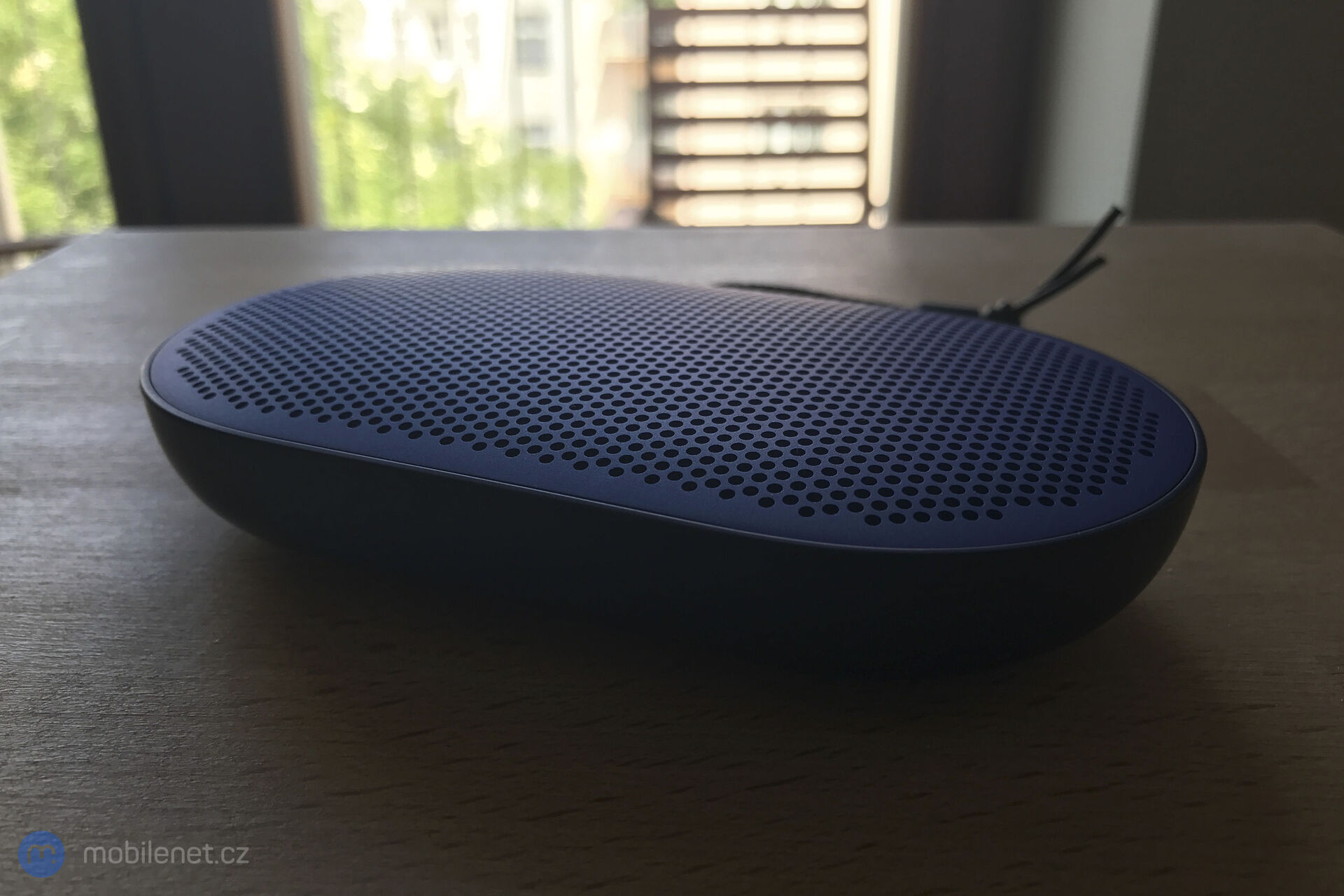 B&O BeoPlay P2