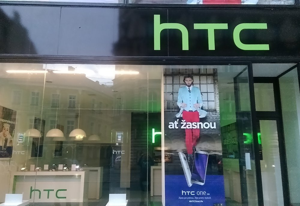 Brandshop Revoluční HTC