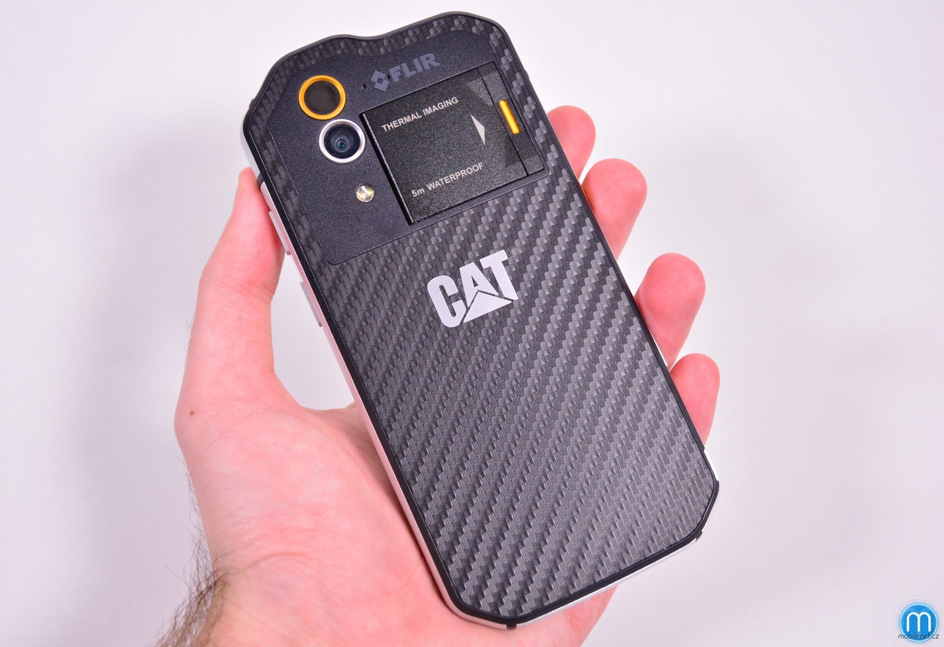 CAT S60