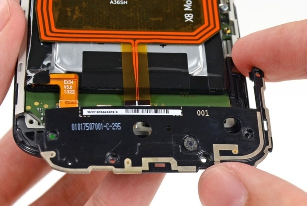 Detail antény u Motoroly Moto X