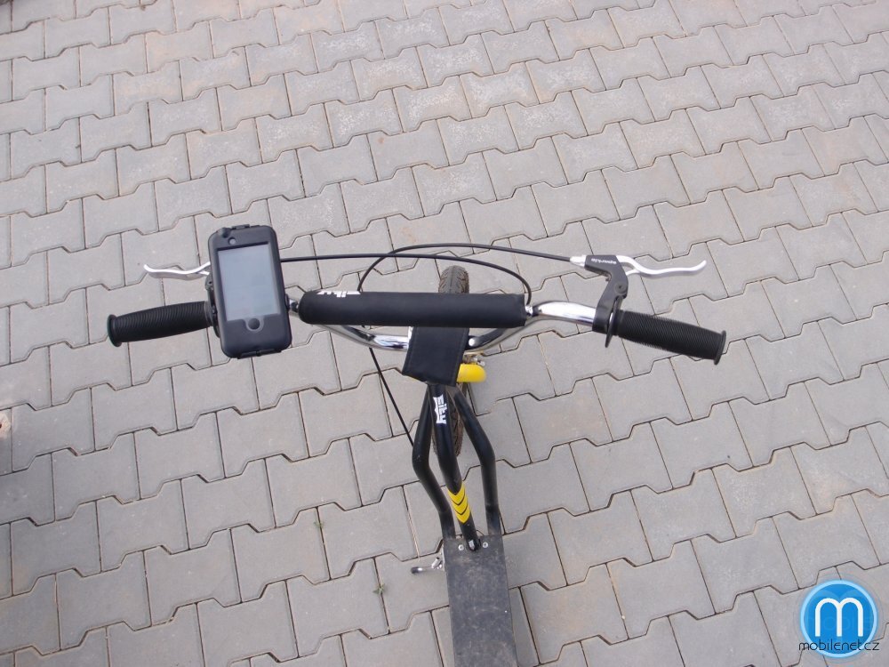 Držák BikeConsole pro iPhone 4