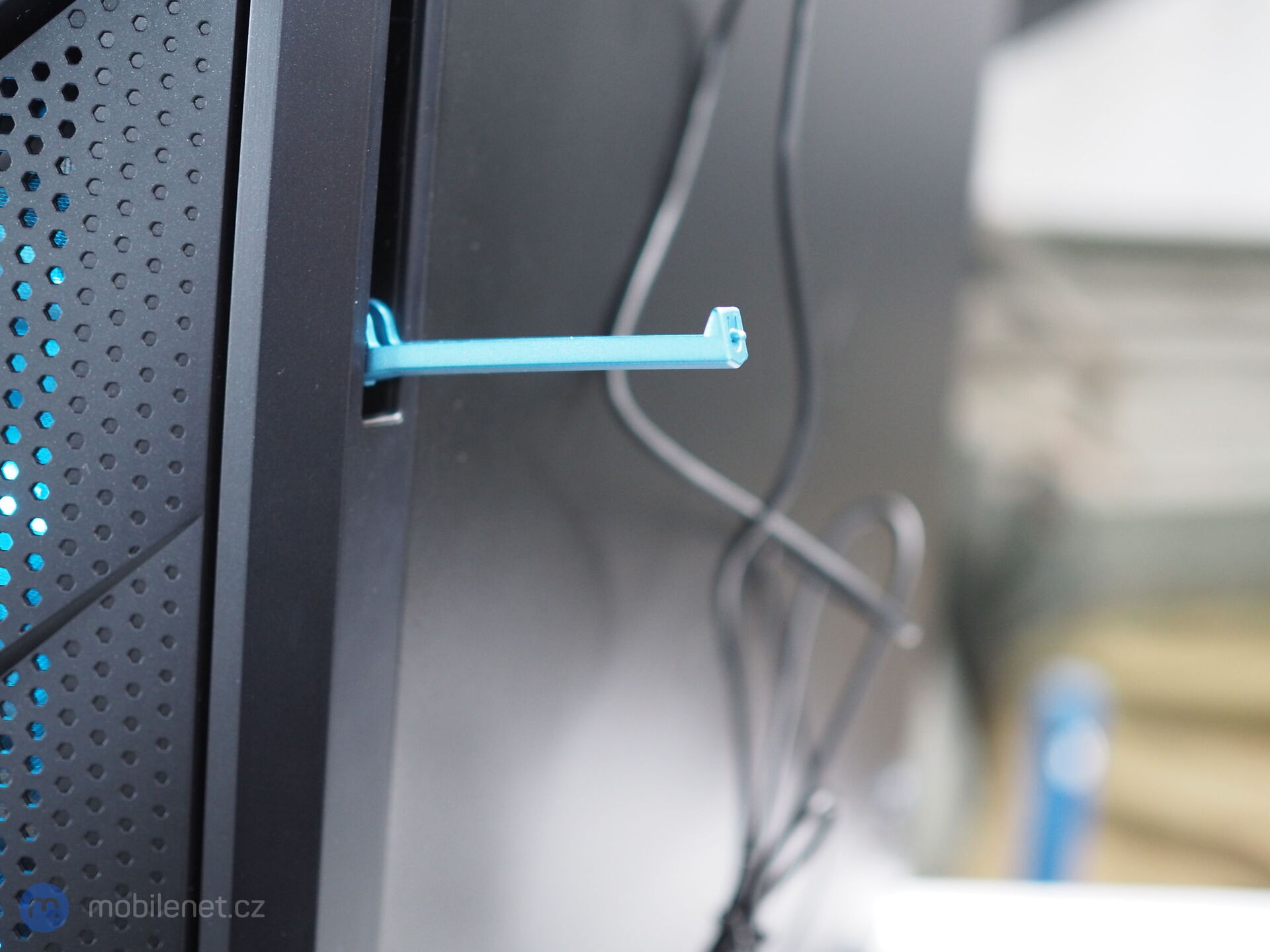 Držák na sluchátka