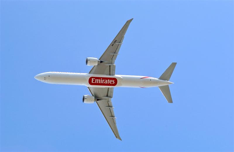 Emirates umožní telefonovat z letadla již v lednu 2007