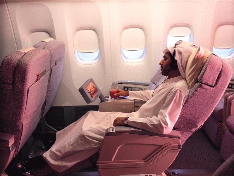 Emirates umožní telefonovat z letadla již v lednu 2007