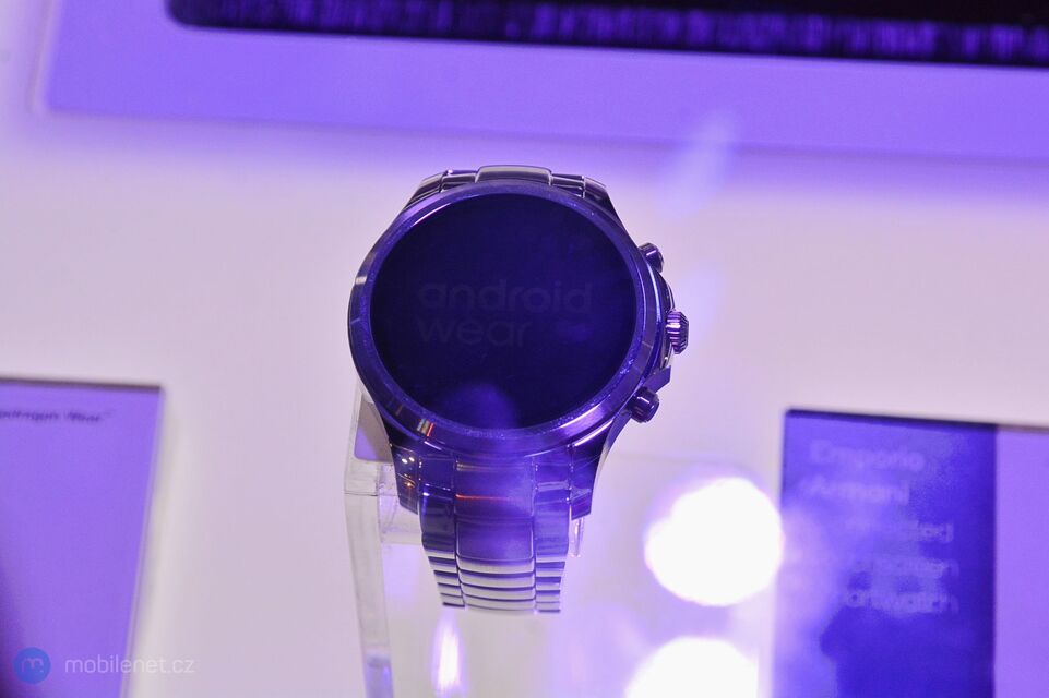 Emporio Armani Connected