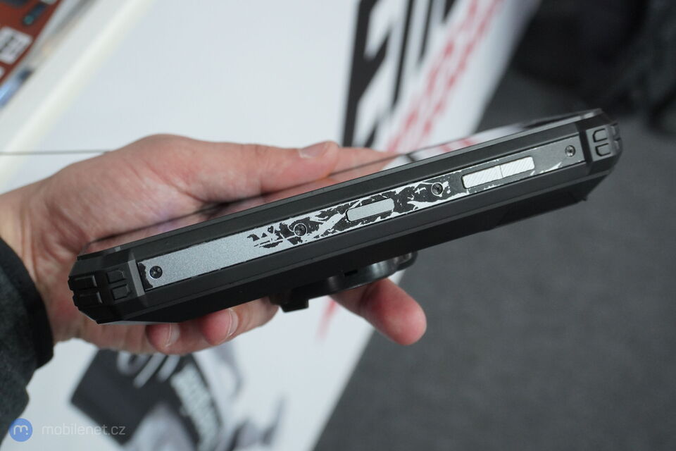 Energizer Hard Case P28K