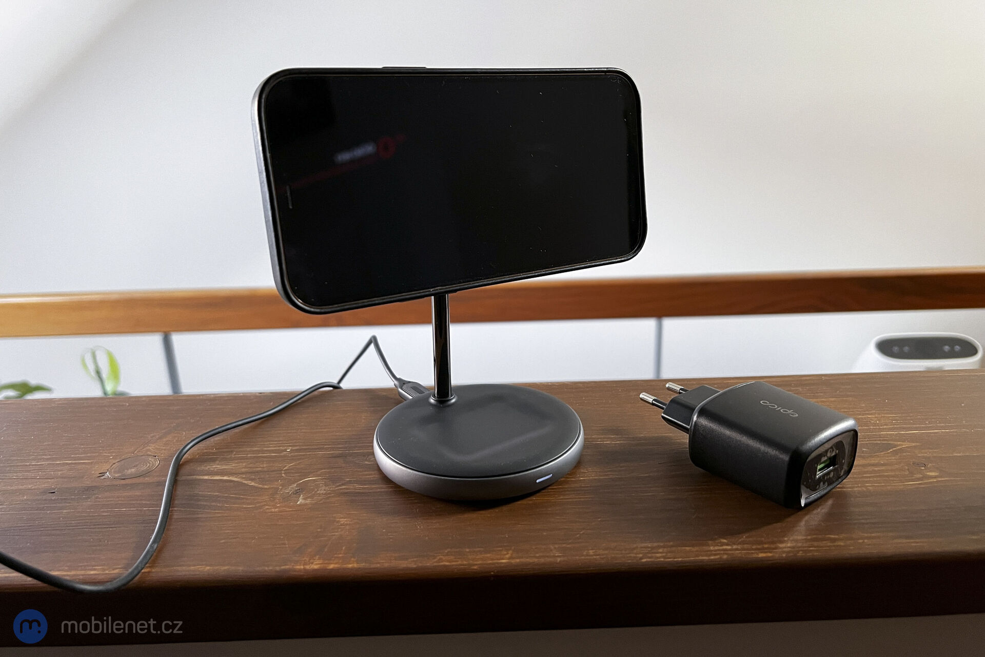 Epico 2IN1 Magnetic Wireless Charger