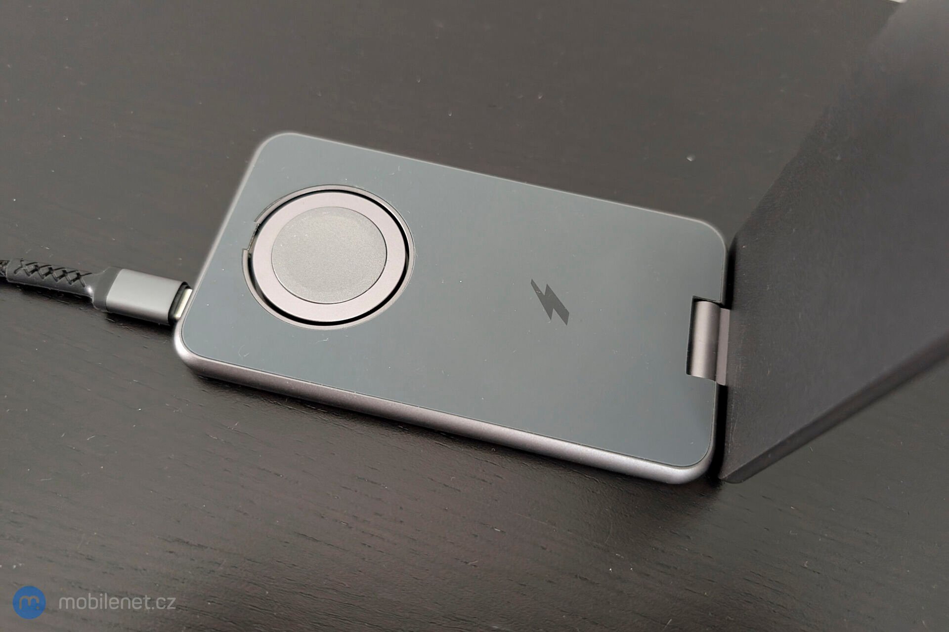 Epico Mag+ Foldable Charging Stand