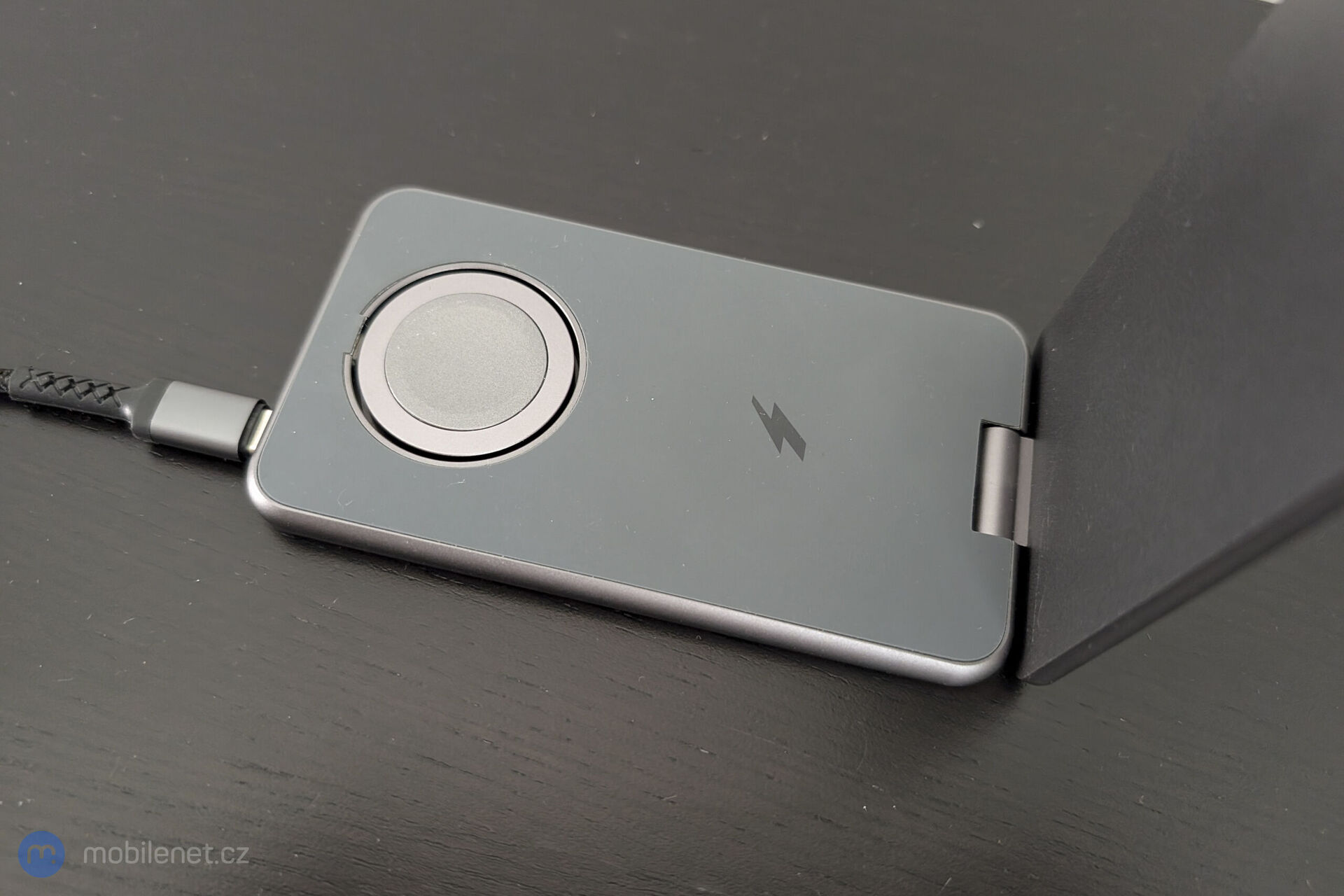 Epico Mag+ Foldable Charging Stand