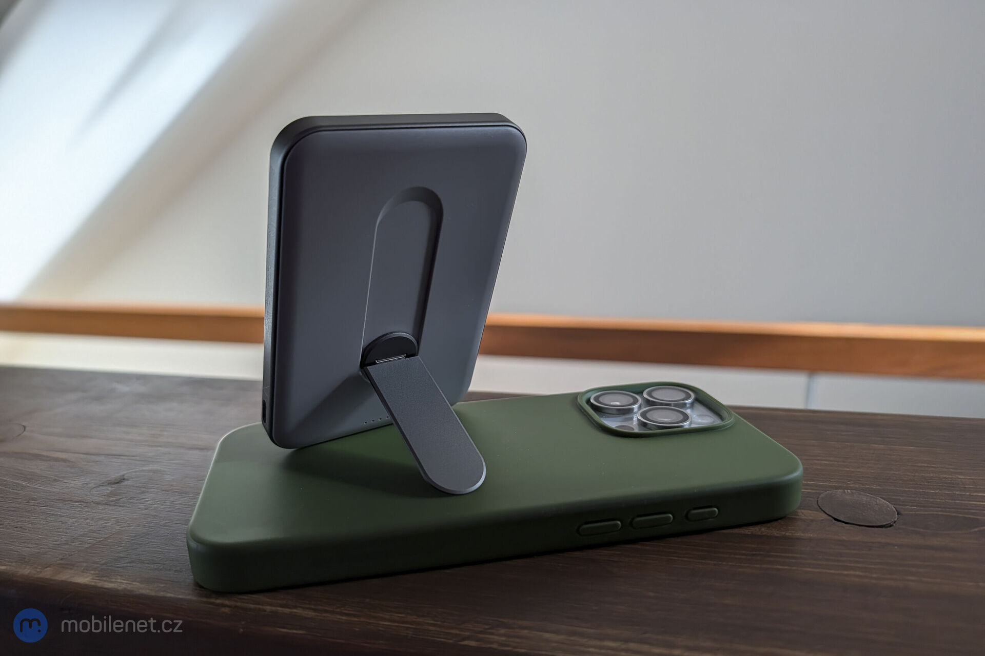 Epico UltraPack Qi2 Stand 5 000 mAh (EM52)