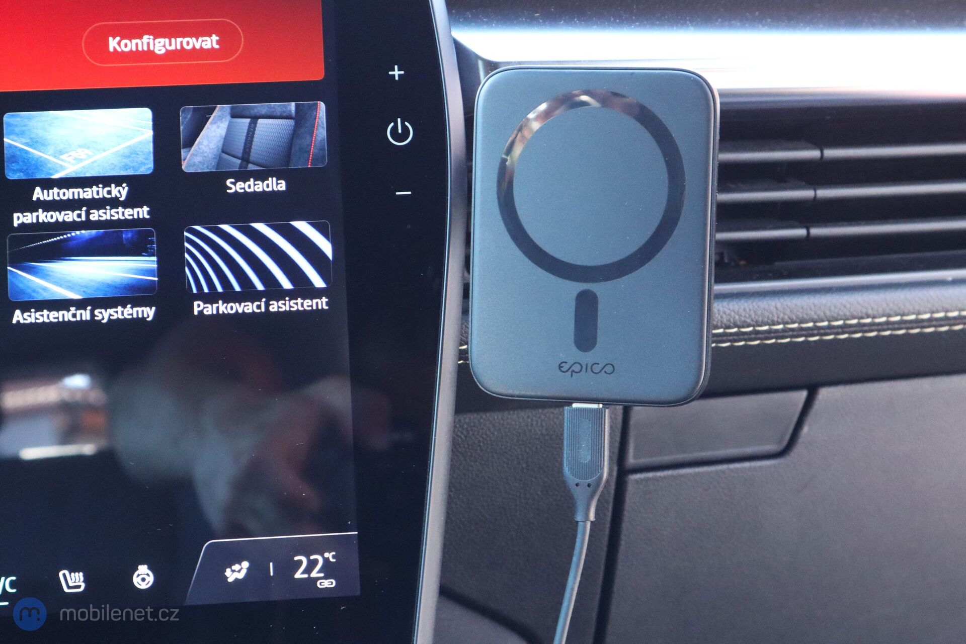 Epico Ultrathin Wireless Car Charger