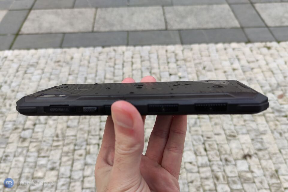 Evolveo StrongPhone G9