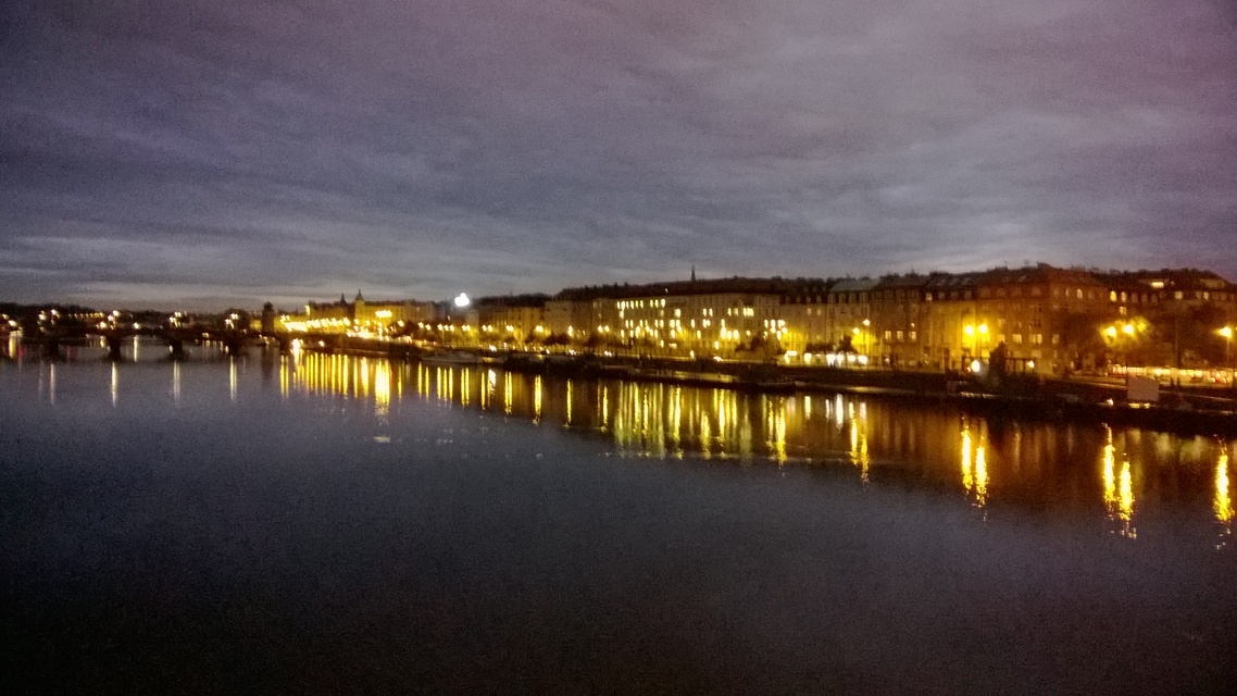 exteriér bez blesku